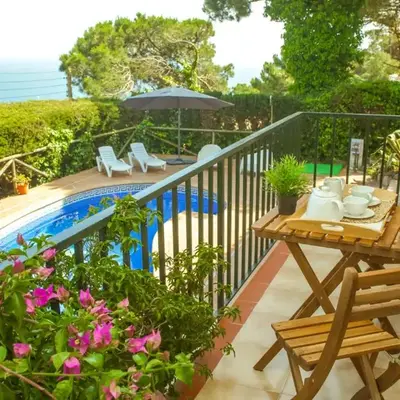 CL12 Magnificent villa with beautiful sea views