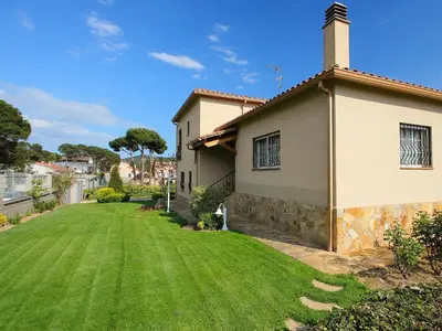 Jardín al aire libre en Holiday Home Marina by Interhome