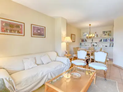 Plano de Apartament cèntric amb piscina comunitaria