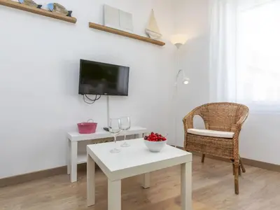 Una televisión o centro de entretenimiento en Apartment Marinada by Interhome