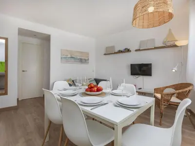 Una televisión o centro de entretenimiento en Apartment Marinada by Interhome