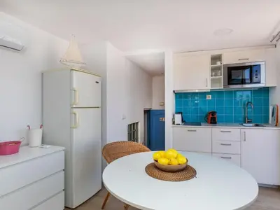 Una cocina o zona de cocina en Apartment Mestral Atic by Interhome