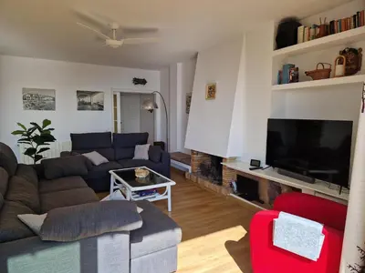Una televisión o centro de entretenimiento en BJ-5 CALELLA DE PALAFRUGELL 6 PaX