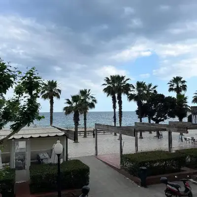 ALQUILER PISO BLANES con VISTAS AL MAR
