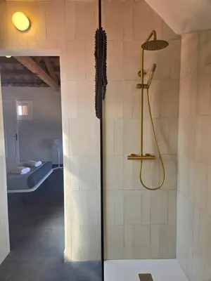 Un baño de Casa Mas Blau | Increíbles vistas frente al mar