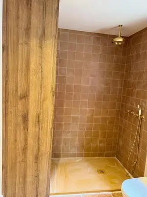 Un baño de Villa Can Benet RENT IN BEGUR