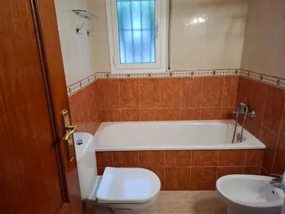 Plano de Casa en la montaña cerca del mar