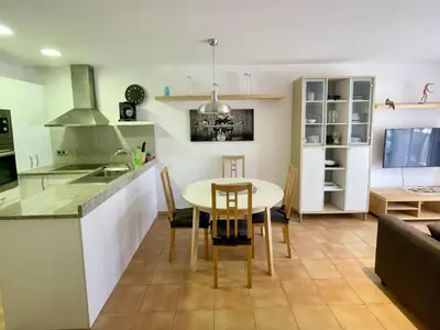 Una cocina o zona de cocina en Voramar by Costabravaway