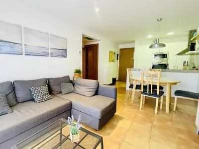 Una cocina o zona de cocina en Voramar by Costabravaway