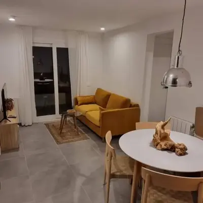 Apartamento NINES moderno y céntrico