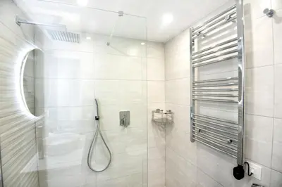 Un baño de Amazimg apartment at 200m from the beach