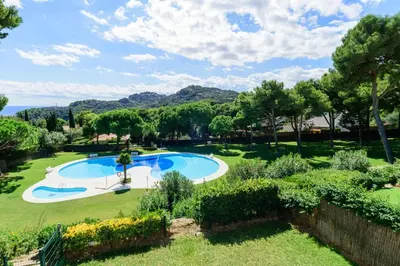 Piscina en o cerca de A-24 BEGUR AIGUABLAVA 6 pax