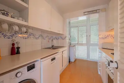 Una cocina o zona de cocina en A-24 BEGUR AIGUABLAVA 6 pax