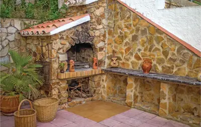 Plano de Cozy Home In Palafolls