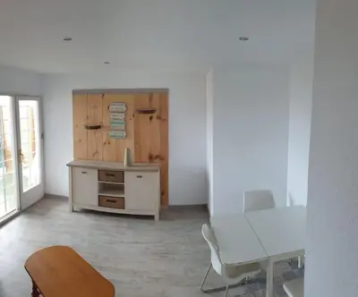 Plano de Apartment 3 minutes from the beach and train station on foot