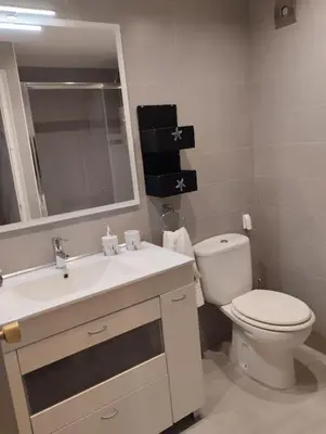 Un baño de Precioso apartamento equipado
