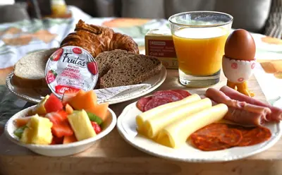 Comida en o cerca de este apartamento