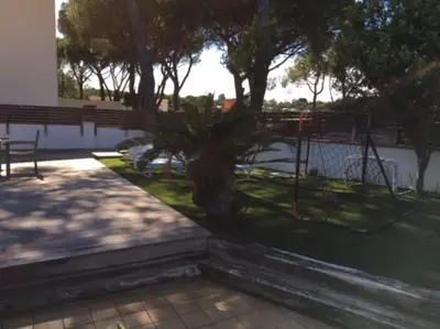 Jardín al aire libre en VILLA ANITA 1930 LLAFRANC casa con piscina privada