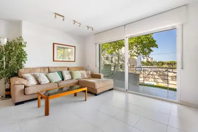 Zona de estar de WELCS APARTAMENTO 170 PDA en el puerto