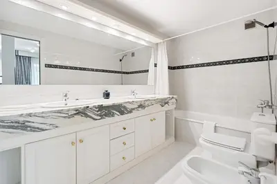 Un baño de WELCS APARTAMENTO 170 PDA en el puerto