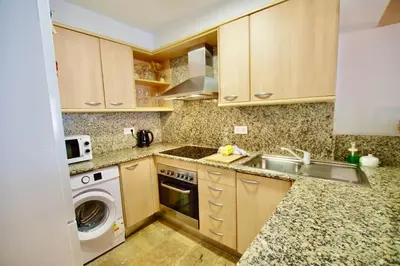 Una cocina o zona de cocina en V&V LLORET- Apartamento Bella