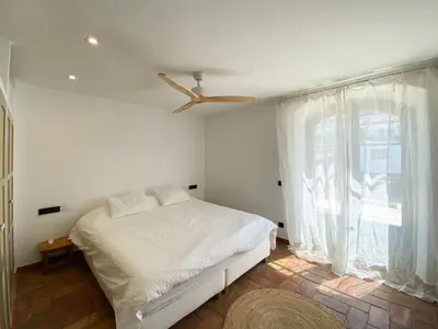 Cama o camas de una habitación en Casa BlauBegur - ref 056