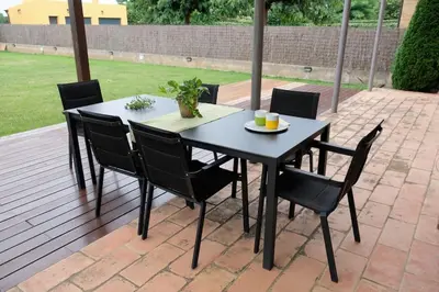 Un patio o zona al aire libre en House in Girona - Empordà