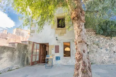 Edificio en el que se encuentra la casa o chalet