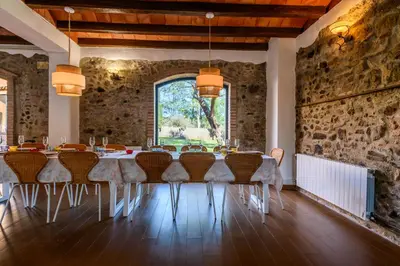 Zona de estar de MASIA PUIG PIQUÉ - Piscina, jardín, porcho, BBQ, WIFI - 20 PERSONAS