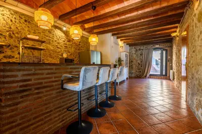 Zona de estar de MASIA PUIG PIQUÉ - Piscina, jardín, porcho, BBQ, WIFI - 20 PERSONAS