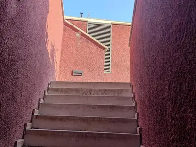 Plano de Elegante apartamento con piscina cerca de las playas de la Costa Brava - ES-209-85