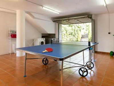 Instalaciones para jugar al ping pong en Holiday Home Can Pau by Interhome o alrededores