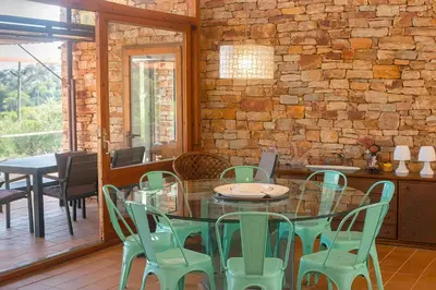 Zona de estar de WELCS CASA IMPRESIONANTE 179 PDA con piscina privada