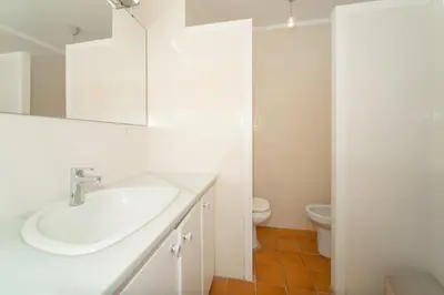 Un baño de WELCS CASA IMPRESIONANTE 179 PDA con piscina privada