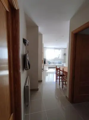 Una televisión o centro de entretenimiento en Peral 32 - Baix amb Pàrquing