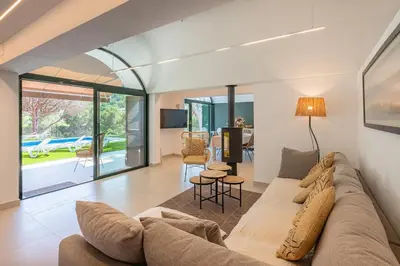 Zona de estar de Villa Can Reig Tamariu, next to the beach
