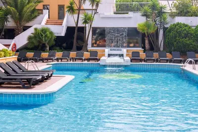 Piscina en o cerca de Tropic Park