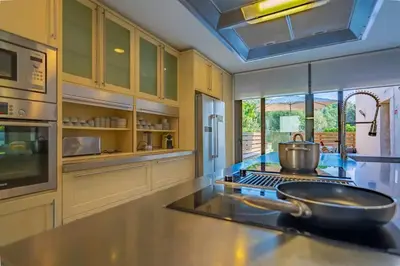 Una cocina o zona de cocina en Villa California - Costa Brava - Platja d'Aro