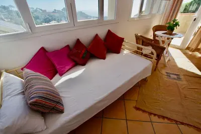 Zona de estar de V&V LLORET - Villa Mirasola