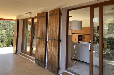 Una cocina o zona de cocina en Amplia casa a 10 min de la playa