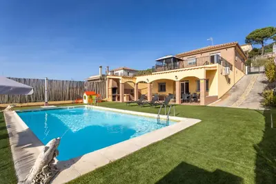 Piscina en o cerca de Villa Luz Lloret con Piscina