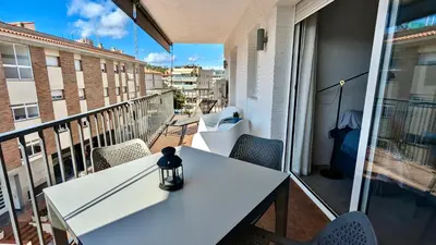 Un balcón o terraza de EVH-103 Apartamento completo con terraza y parking