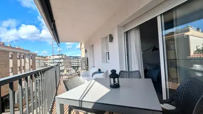 Un balcón o terraza de EVH-103 Apartamento completo con terraza y parking