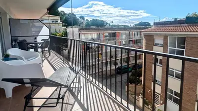 Un balcón o terraza de EVH-103 Apartamento completo con terraza y parking