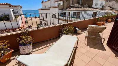 Un balcón o terraza de EVH-106 Apartamento en pleno corazón de Tossa de Mar