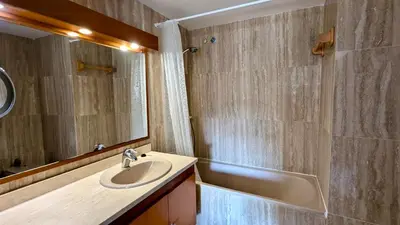 Un baño de EVH108 Apartamento con gran terraza