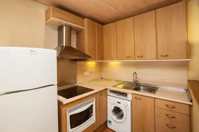 Una cocina o zona de cocina en GARDENS of N 6