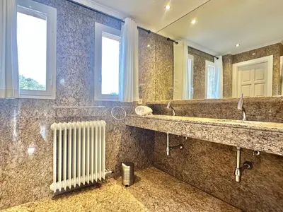 Un baño de Villa Azucena en Platja d'Aro