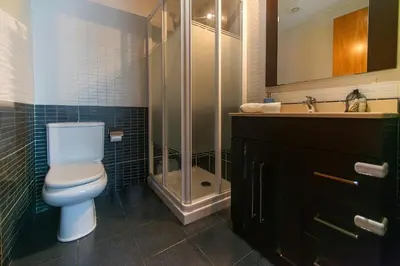 Un baño de WELCS APARTAMENTO 189 PDA con piscina comunitaria