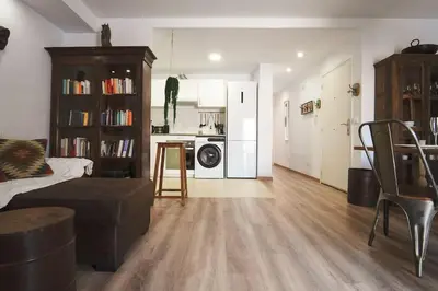 Una cocina o zona de cocina en SeaHomes Vacations - Centric Apt 100m Beach and PKG